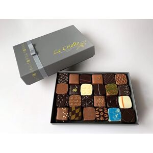 Smartbox Gourmandise à domicile : ballotin de 48 chocolats artisanaux Coffret cadeau Smartbox