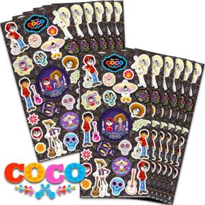 Disney Lot de 12 feuilles d'autocollants Coco pour garçons et filles Pour fête d'anniversaire d'enfants, sacs à friandises, Halloween, tours ou friandises - Publicité Disney Lot de 12 feuilles d'autocollants Coco pour garçons et filles Pour fête d'anniversaire d'enfants, sacs à friandises, Halloween, tours ou friandises - Publicité