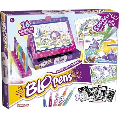 Lansay Blopens Studio Créatif Féerique Kit de Dessin Dès 5 Ans Coloriage à Souffler 13 Feutres et 16 Pochoirs Licornes et Châteaux Boîte Transformable en Pupitre Effet Aérographe - Publicité Lansay Blopens Studio Créatif Féerique Kit de Dessin Dès 5 Ans Coloriage à Souffler 13 Feutres et 16 Pochoirs Licornes et Châteaux Boîte Transformable en Pupitre Effet Aérographe - Publicité