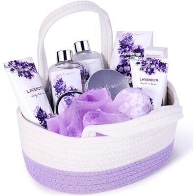 Body & Earth - Lavender Gift Set - 11pcs - Gift Set - Publicité Body & Earth - Lavender Gift Set - 11pcs - Gift Set - Publicité
