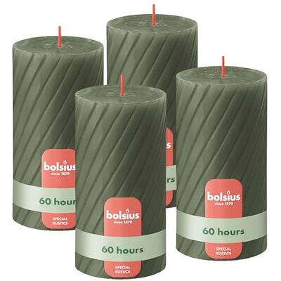 Bolsius Bougies Rustiques en Pilier, Rainurées, Vert Olive, Lot de 4, 13 cm, Bougies Décoratives pour la Maison, Fabriquées avec Cire Végétale Naturelle, Sans Huile de Palme - Publicité Bolsius Bougies Rustiques en Pilier, Rainurées, Vert Olive, Lot de 4, 13 cm, Bougies Décoratives pour la Maison, Fabriquées avec Cire Végétale Naturelle, Sans Huile de Palme - Publicité