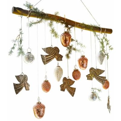 Loberon Benfleet Branche décorative Branche d’Eucalyptus Naturelle Constitue Une Base pour Vos décorations, Marron - Publicité Loberon Benfleet Branche décorative Branche d’Eucalyptus Naturelle Constitue Une Base pour Vos décorations, Marron - Publicité