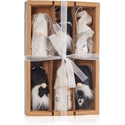 BRUBAKER Set de 6 étiquettes de Décoration de Mariage en Bois et en Tricot pour Gnomes Décoration de Mariage pour Gnomes en Costume et Robe de Mariée Étiquettes de Cadeau Blanches - Publicité BRUBAKER Set de 6 étiquettes de Décoration de Mariage en Bois et en Tricot pour Gnomes Décoration de Mariage pour Gnomes en Costume et Robe de Mariée Étiquettes de Cadeau Blanches - Publicité
