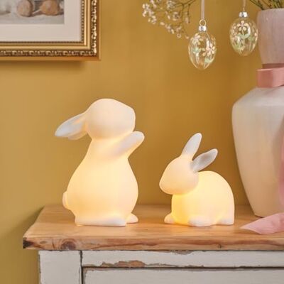 Lights4fun Lot de 2 lapins LED en céramique blanche - Publicité Lights4fun Lot de 2 lapins LED en céramique blanche - Publicité