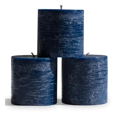 CANDWAX Lot de 3 bougies pilier décoratives rustiques non parfumées et sans goutte Idéales comme bougies de Noël ou grandes bougies pour l'intérieur de la maison Bleu foncé - Publicité CANDWAX Lot de 3 bougies pilier décoratives rustiques non parfumées et sans goutte Idéales comme bougies de Noël ou grandes bougies pour l'intérieur de la maison Bleu foncé - Publicité