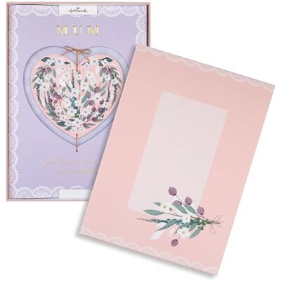 Hallmark Carte de luxe pour maman – Motif floral traditionnel en forme de cœur, anniversaire, fête des mères - Publicité Hallmark Carte de luxe pour maman – Motif floral traditionnel en forme de cœur, anniversaire, fête des mères - Publicité