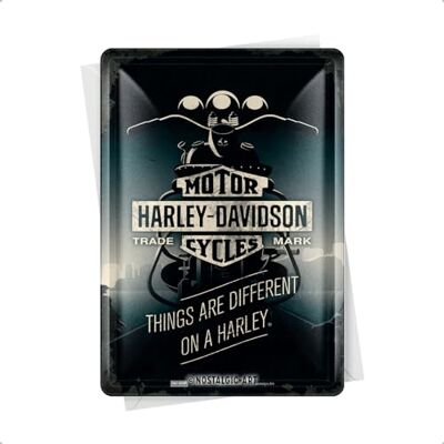 Carte de vœux rétro en tôle Motif Harley Davidson Different 10 x 14 cm - Publicité Carte de vœux rétro en tôle Motif Harley Davidson Different 10 x 14 cm - Publicité