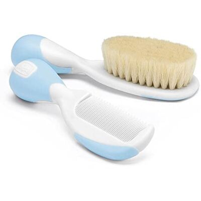 Artsana Chicco Hygiène et soins Brosse Et Peigne Soie Naturelle Bleu O M+ - Publicité Artsana Chicco Hygiène et soins Brosse Et Peigne Soie Naturelle Bleu O M+ - Publicité