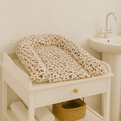 Easy Dort Matelas à Langer 70x45 cm PU Motif Felyna Lavable & Imperméable Bords surélevés Facile à nettoyer Fabriqué en France (Imprimé animale) - Publicité Easy Dort Matelas à Langer 70x45 cm PU Motif Felyna Lavable & Imperméable Bords surélevés Facile à nettoyer Fabriqué en France (Imprimé animale) - Publicité