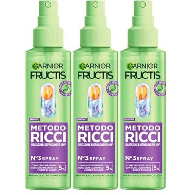 Garnier Fructis Méthode Boucles Étape n°3 Spray Hydratant avec Acide Hyaluronique et Beurre de Karité Définit Nourrit et Revitalise les Boucles Formule Vegan Sans Silicones 3 Flacons de 150ml - Publicité Garnier Fructis Méthode Boucles Étape n°3 Spray Hydratant avec Acide Hyaluronique et Beurre de Karité Définit Nourrit et Revitalise les Boucles Formule Vegan Sans Silicones 3 Flacons de 150ml - Publicité