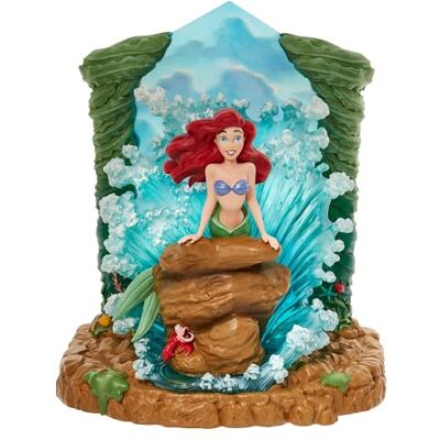 Enesco Disney Showcase Little Mermaid Ariel 9 Statue - Publicité Enesco Disney Showcase Little Mermaid Ariel 9 Statue - Publicité