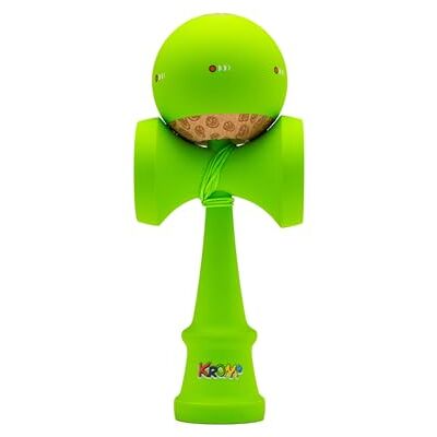 KROM Kendama Kolor Vert – Kendama avec revêtement en Caoutchouc, Forme 2GOOD, Ken érable et tama de hêtre - Publicité KROM Kendama Kolor Vert – Kendama avec revêtement en Caoutchouc, Forme 2GOOD, Ken érable et tama de hêtre - Publicité