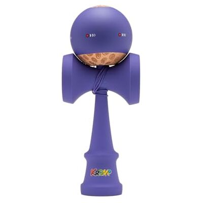 KROM Kendama KOLOR Violet – Kendama avec revêtement en Caoutchouc, Forme 2GOOD, Ken érable et tama de hêtre - Publicité KROM Kendama KOLOR Violet – Kendama avec revêtement en Caoutchouc, Forme 2GOOD, Ken érable et tama de hêtre - Publicité
