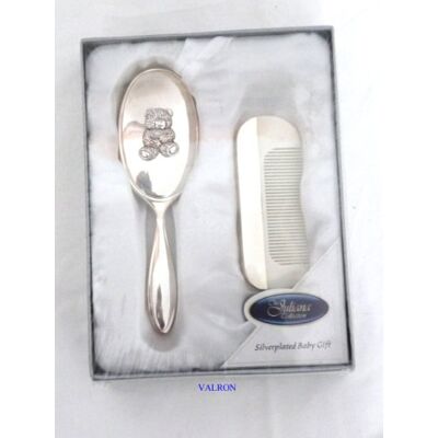 Widdop and Co. - Brosse et peigne pour bébé argentés - Design Teddy - Argenté - Brosse et peigne bébé - Publicité Widdop and Co. - Brosse et peigne pour bébé argentés - Design Teddy - Argenté - Brosse et peigne bébé - Publicité