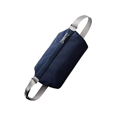 Bellroy Sling Bag, Sac Bandoulière Compact Unisexe, Matières résistantes à l'eau Navy - Publicité Bellroy Sling Bag, Sac Bandoulière Compact Unisexe, Matières résistantes à l'eau Navy - Publicité
