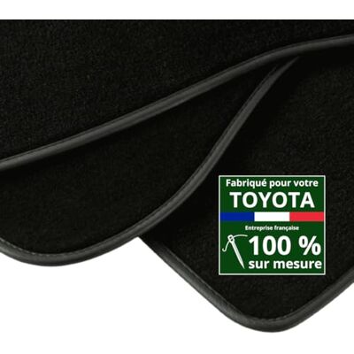 DBS - RAV4 - Velours noir tuft - Tapis voiture - Publicité DBS - RAV4 - Velours noir tuft - Tapis voiture - Publicité