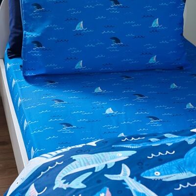 Catherine Lansfield Kids Jawsome Shark Drap-Housse pour lit Simple Bleu Marine - Publicité Catherine Lansfield Kids Jawsome Shark Drap-Housse pour lit Simple Bleu Marine - Publicité