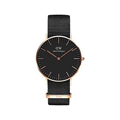 Daniel Wellington Classic Cornwall, Montre Noir/Or Rose, 36mm, NATO, pour Femmes et Hommes - Publicité Daniel Wellington Classic Cornwall, Montre Noir/Or Rose, 36mm, NATO, pour Femmes et Hommes - Publicité