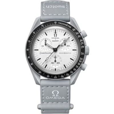 Swatch Montre bracelet Moonswatch Omega X 1965 en biocéramique - Publicité Swatch Montre bracelet Moonswatch Omega X 1965 en biocéramique - Publicité