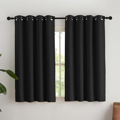 NICETOWN Rideauxs Thermique Occultant Court, Petit Draperies à Oeillets Lumineux Bloquer Decoration pour Cuisine Chambre, Largeur 140 x Hauteur 145 cm, Noir, 2 Pièces - Publicité NICETOWN Rideauxs Thermique Occultant Court, Petit Draperies à Oeillets Lumineux Bloquer Decoration pour Cuisine Chambre, Largeur 140 x Hauteur 145 cm, Noir, 2 Pièces - Publicité