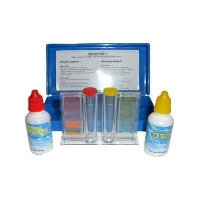 PISCINEO Trousse d'analyse Chlore/pH pour Piscine - Publicité PISCINEO Trousse d'analyse Chlore/pH pour Piscine - Publicité