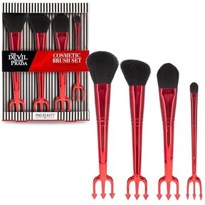 MAD Beauty Devil Wears Prada Ensemble de pinceaux de maquillage - Publicité MAD Beauty Devil Wears Prada Ensemble de pinceaux de maquillage - Publicité