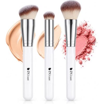 DUcare Lot de 3 pinceaux de maquillage de voyage pour fond de teint, correcteur et fard à joues Kabuki Face Brushes Bronzer Poudre Contour Blanc - Publicité DUcare Lot de 3 pinceaux de maquillage de voyage pour fond de teint, correcteur et fard à joues Kabuki Face Brushes Bronzer Poudre Contour Blanc - Publicité