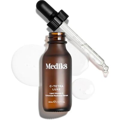 Medik8 Intelligent Retinol 10TR Supercharged Vitamin A Serum - Sérum - Publicité Medik8 Intelligent Retinol 10TR Supercharged Vitamin A Serum - Sérum - Publicité