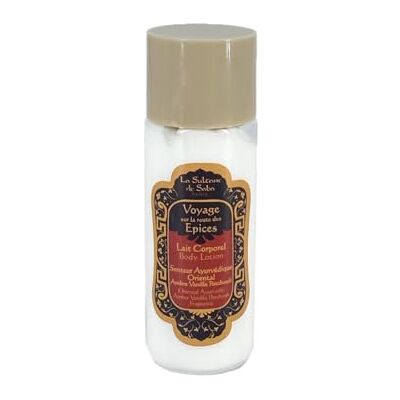 La Sultane de Saba Voyage sur la route des épices LAIT CORPOREL AYURVÉDIQUE AMBRE, VANILLE, PATCHOULI 50ml - Publicité La Sultane de Saba Voyage sur la route des épices LAIT CORPOREL AYURVÉDIQUE AMBRE, VANILLE, PATCHOULI 50ml - Publicité