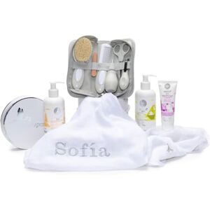 BebeDeParis Paniers cosmétiques naturels brodés avec le nom Set trousse avec tout le nécessaire pour le soin et le bain du bébé (cosmétique + trousse + mousseline) - Publicité BebeDeParis Paniers cosmétiques naturels brodés avec le nom Set trousse avec tout le nécessaire pour le soin et le bain du bébé (cosmétique + trousse + mousseline) - Publicité