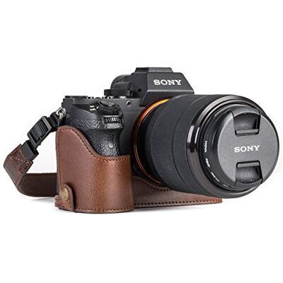 MegaGear MG1124 Etui avec Bandoulière/Accès Batterie en Cuir pour Appareil Photo Sony Alpha A7S II/A7R II/A7 II Marron foncé - Publicité MegaGear MG1124 Etui avec Bandoulière/Accès Batterie en Cuir pour Appareil Photo Sony Alpha A7S II/A7R II/A7 II Marron foncé - Publicité