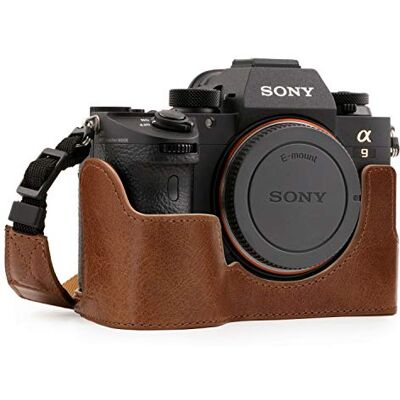 MegaGear MG1244 Sony Alpha A7 III, A7R III, A9 Ever Ready Demi Étui en Cuir Véritable avec Bandoulière Marron - Publicité MegaGear MG1244 Sony Alpha A7 III, A7R III, A9 Ever Ready Demi Étui en Cuir Véritable avec Bandoulière Marron - Publicité