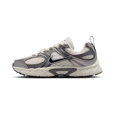 Nike V5 RNR (PS) Children's Running Shoes - Publicité Nike V5 RNR (PS) Children's Running Shoes - Publicité