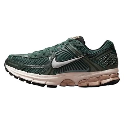 Nike Zoom Vomero 5 Chaussures pour femme (FN6742-300, vert vintage/marron Orewood clair), Vert vintage/marron clair, 39 EU - Publicité Nike Zoom Vomero 5 Chaussures pour femme (FN6742-300, vert vintage/marron Orewood clair), Vert vintage/marron clair, 39 EU - Publicité