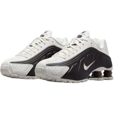 Nike W Shox R4 Sail/ Sail-Noir-Faune Brun - Baskets - Publicité Nike W Shox R4 Sail/ Sail-Noir-Faune Brun - Baskets - Publicité