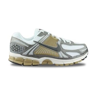 Nike Zoom Vomero 5 - Gris - 42 - Hommes - Chaussure de running - Publicité Nike Zoom Vomero 5 - Gris - 42 - Hommes - Chaussure de running - Publicité