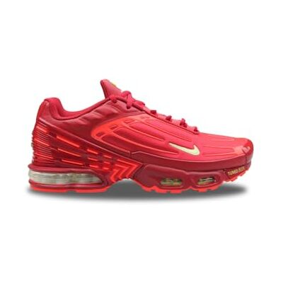 Nike Air Max Plus III Rouge Ck6715-600 - Publicité Nike Air Max Plus III Rouge Ck6715-600 - Publicité