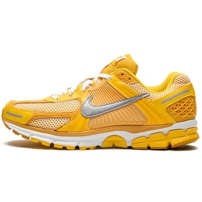 Nike Zoom Vomero 5 Ocre Jaune - Ajustement Soutenant - Baskets - Publicité Nike Zoom Vomero 5 Ocre Jaune - Ajustement Soutenant - Baskets - Publicité