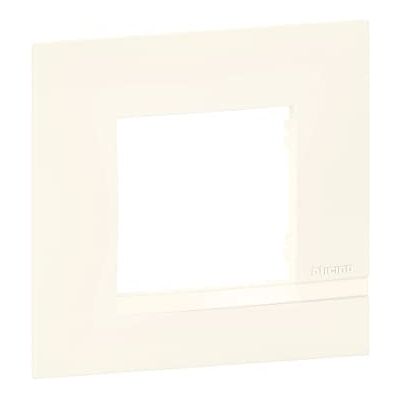 Bticino Plaque Altège Collection Classico 1 poste finition Neige blanc satiné avec liseré blanc brillant - Publicité Bticino Plaque Altège Collection Classico 1 poste finition Neige blanc satiné avec liseré blanc brillant - Publicité