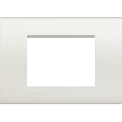 Bticino Livingloght Assiette de 3 modules, forme rectangulaire, blanche, 1 pièce - Publicité Bticino Livingloght Assiette de 3 modules, forme rectangulaire, blanche, 1 pièce - Publicité