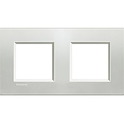 Legrand BTicino LNA4802M2AG Plaque Livinglight Naturalia, 2+2 Modules, Horizontal ou Vertical, Argenté - Publicité Legrand BTicino LNA4802M2AG Plaque Livinglight Naturalia, 2+2 Modules, Horizontal ou Vertical, Argenté - Publicité