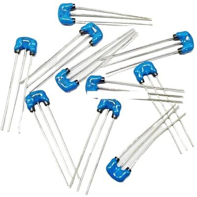 UYUUBNK Lot de 10 condensateurs à trois bornes 100 V 101/221/471/102/222/103/203, filtre EMI(100V471(470PF)) - Publicité UYUUBNK Lot de 10 condensateurs à trois bornes 100 V 101/221/471/102/222/103/203, filtre EMI(100V471(470PF)) - Publicité