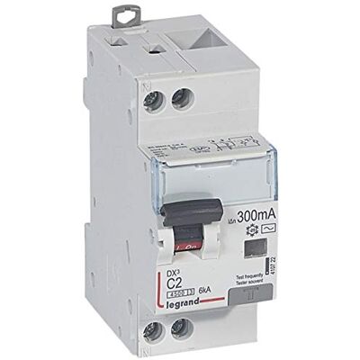 Legrand Disjoncteur différentiel U+N 230V~ 2A typeAC 300mA courbe C 2 modules vis/vis DX³4500 - Publicité Legrand Disjoncteur différentiel U+N 230V~ 2A typeAC 300mA courbe C 2 modules vis/vis DX³4500 - Publicité