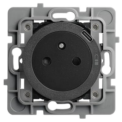 DEBFLEX Casual Evo Prise Électrique 2P+T avec Prise USB-C Prise Murale 16A Avec Puits Affleurant Plastique Installation Encastrée Noire 76 x 76 x 39 mm - Publicité DEBFLEX Casual Evo Prise Électrique 2P+T avec Prise USB-C Prise Murale 16A Avec Puits Affleurant Plastique Installation Encastrée Noire 76 x 76 x 39 mm - Publicité