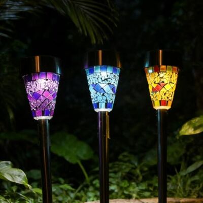 WRQIOO Lot de 3 lampes solaires en mosaïque pour jardin, lampes solaires sur piquet Lampes d'extérieur étanches pour cour, patio, paysage, allée, chemin - Publicité WRQIOO Lot de 3 lampes solaires en mosaïque pour jardin, lampes solaires sur piquet Lampes d'extérieur étanches pour cour, patio, paysage, allée, chemin - Publicité