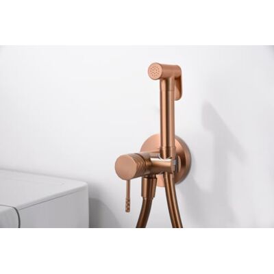 MICE COLLECTION - Mice - Or rose - Laiton - Faucet - Publicité MICE COLLECTION - Mice - Or rose - Laiton - Faucet - Publicité