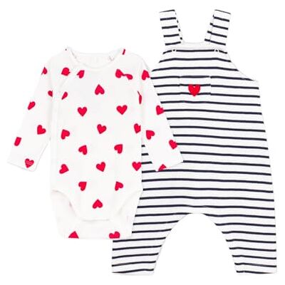 Petit Bateau Ensemble salopette/body bébé rayé et body imprimé cœurs - Publicité Petit Bateau Ensemble salopette/body bébé rayé et body imprimé cœurs - Publicité