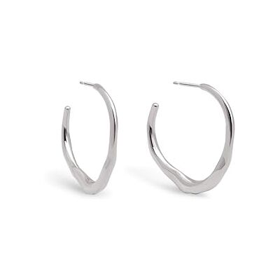 SINGULARU Boucles d'oreilles Aro Odette. Acier plaqué or 8 Kt. Créoles maxi avec finition organique. Bijoux pour femme. Publicité SINGULARU Boucles d'oreilles Aro Odette. Acier plaqué or 8 Kt. Créoles maxi avec finition organique. Bijoux pour femme. Publicité