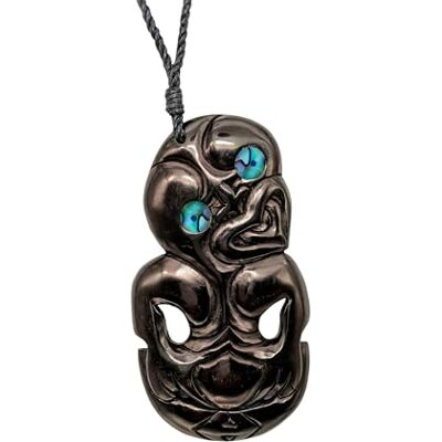 81stgeneration Coquillage Paua en Corne Sculptée Extra Large Hei Collier Pendentif Tiki Collier en Cordon pour Homme Amulette Taonga de Style Maori pour Femme Bijoux Tribaux Faits Main - Publicité 81stgeneration Coquillage Paua en Corne Sculptée Extra Large Hei Collier Pendentif Tiki Collier en Cordon pour Homme Amulette Taonga de Style Maori pour Femme Bijoux Tribaux Faits Main - Publicité