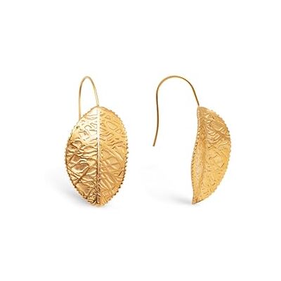 SINGULARU Boucles d'oreilles Feuille. Acier plaqué or 8 Kt. Motif feuille avec fermoir suspendu. Bijoux pour femme. Publicité SINGULARU Boucles d'oreilles Feuille. Acier plaqué or 8 Kt. Motif feuille avec fermoir suspendu. Bijoux pour femme. Publicité